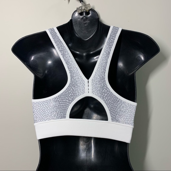 Rykä Small white snakeskin print active sports bra - Picture 4 of 10